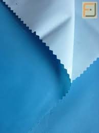 Gerus lilin sehalus mungkin agar tidak meninggalkan noda di kain 3. 11 Jenis Kain Parasut Yang Mungkin Belum Kamu Ketahui