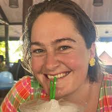 Alissa Haywood's Instagram, Twitter & Facebook