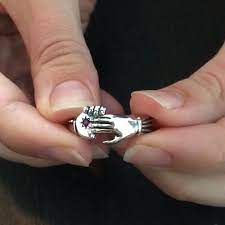 Fede Ring Silver With A Star Set Gem Video Video Antique Wedding Rings Silver Ring Designs Gold Ring Designs