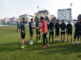 Manisa fk, her maça çıkıp kendi oyununu oynayacaktır, kimseye boğun eğmeyecektir. Manisa Fk Da Cihat Arslan Donemi