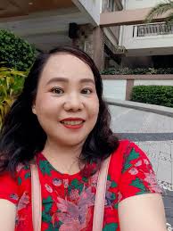 Yep I saved from top😎 to bottom 😏 Thu 大 5:10 pm 248875 大 大 Wow, you K  really handsome today! Did you shave? ! E ቀ Penny