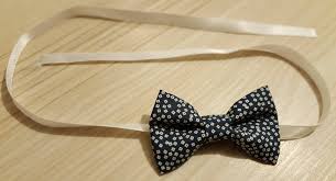 Le noeud papillon permet d'exprimer sa personnalité lors d'occasions singulières. Noeud Papillon Bebe Carres Un Grand Marche