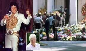 Visit eddie at his website.on january 8, 1935, gladys love presley gave birth to a set of twins. Bbc Reporter Who Was The First To See Elvis Presley Dead In His Coffin Admits New Truths Daily Mail Online