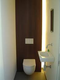 led verlichting strook muur google zoeken small apartment bathroom bathroom interior design apartment bathroom
