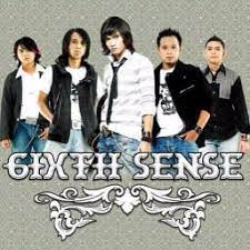 Sebelumnya, lagu ini pernah dibawakan oleh deva monas. Tak Bisa Memilihmu Piano Version Song Lyrics And Music By 6ixth Sense Arranged By Kumbangamas On Smule Social Singing App