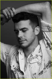 Pollari took acting lessons from the stagecoach theatre arts. Get To Know Love Simon Actor Joey Pollari With These 10 Fun Facts Exclusive Photo 4051213 10 Fun Facts Exclusive Joey Pollari Pictures Just Jared