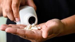 Untuk mengoptimalkan sistem imun, diperlukan diet sehat yang berasal dari variasi makanan dengan gizi seimbang. 3 Vitamin Perlu Distok Di Rumah Yang Ampuh Tingkatkan Daya Tahan Tubuh Perhatikan Waktu Mengonsumsi Tribun Jatim