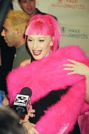 And Finally How Gwen Had Braces And They Always Matched What She Was Wearing And She Didn Gwen Stefani No Doubt Gwen Stefani Style Gwen Stefani 90s