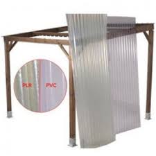Une Couverture De Pergola Avec Des Plaques Transparentes En 2020 Couverture De Pergola Pergola Marquise Pergola