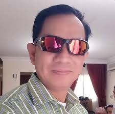 Nightfam! Can you imagine waking up EVERY DAY for 46 YEARS thinking it  might be your last? This 89-year-old former boxer just received $1.4  million compensation for spending HALF A CENTURY wrongfully