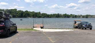 This is the primary reason for this post. Lock 4 Boat Ramp Old Hickory Lake Paddling Com