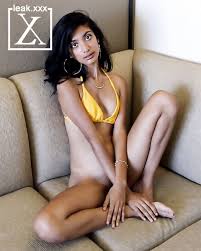 Ushna Malik onlyfans porn pictures pack part 2