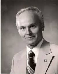 William moulton marston, a harvard trained psychologist, most commonly known for also inventing the comic book character, wonder woman, was the creator of the systolic. Duane D Pearsall Wikipedia