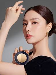 Evelyn Kao (s8412315)