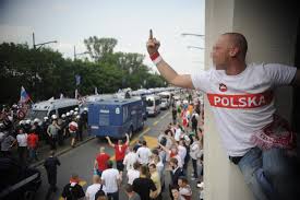 U nas dosyć się nasiedzieli. Putin Straszy Tuska Kibolami Putin Grozil Tuskowi Rosyjskimi Kibolami Rosyjscy Kibole Chcieli Zaatakowac W Polsce