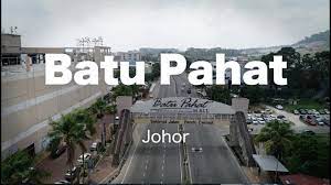 Johor bahru is located about 70 km to 100 km (43 miles to 62 miles) to the southeast of the town. Batu Pahat Town In Johor Malaysia Youtube