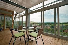 Over the time it has been ranked as high as 1 384 499 in the world, while most of its traffic comes from germany, where it reached as high as 57 105 position. Zuruck Zu Den Naturgesetzen Neubau Eines Bio Solarhauses