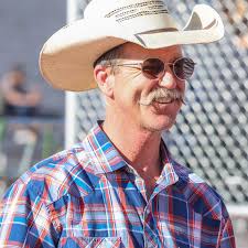 How do I know the seat length I need for a bronc saddle?