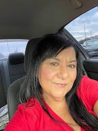 Country music star born in Tennessee