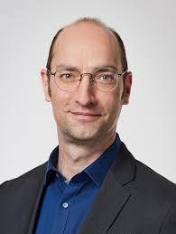 Dr. Patrick Tschirner