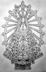 La virgen de luján o nuestra señora de luján, es una de las advocaciones con la que se venera la figura de la virgen maría en el catolicismo. Virgen De Lujan Lapiz Virgen De Lujan Tatuaje Virgen Tatuajes Religiosos