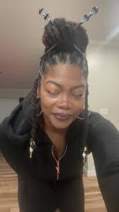 Ebony Worth's Instagram, Twitter & Facebook