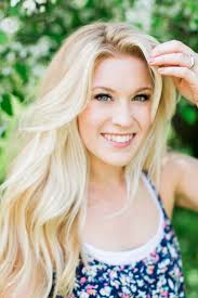 Cally Jo Salon Headshot Photos Fargo North Dakota