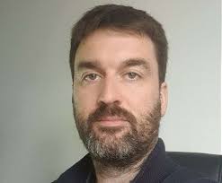 Petition to save historic tree in Repton Avenue, Ashford near Grade  II-listed manor from felling