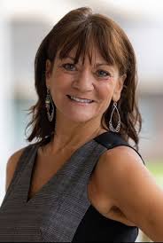 Looking for relatives of lakeview graduates