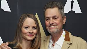 A family of three women, and their male companions, enter a life of crime in a desperate attempt to buy back their family farm, which was taken off of them by corrupt bankers a couple of decades before. Jonathan Demme Director Of The Silence Of The Lambs Dies At 73 Bbc News