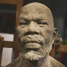 Sandra has taken human sculpture to another dimension 😏🍷 **Awesome  ArtWork By Sandra Dessalines, Haitian Sculptor.** *A genuine and committed  Artist.* I love it... IG: @sandradessalines Follow us