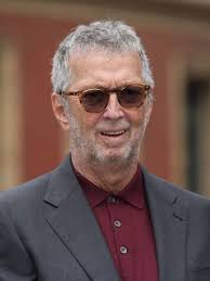 Can I get 200 hellos from my true fans 🥰