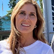 Bart Hickman's Instagram, Twitter & Facebook