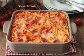 Pasticcio Di Tagliatelle Al Forno Primo Piatto Gustosissimo Nel 2020 Ricette Tagliatelle Idee Alimentari
