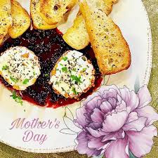 Is drinking a chesapeake pale ale by alewerks brewing company at fat city kitchen. Fat City Kitchen Home Facebook