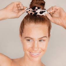 There are different towels for different type of hair. Microfiber Hair Towel Leopard Kitsch