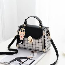 7 model tas selempang wanita terbaru 2020 2021 original brand harga murah review barang import. 6 Rekomendasi Tas Wanita Terbaru Paling Stylish Dan Branded