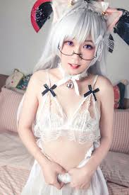 Experience the private moments of 猫屋少女 captured in breathtaking clarity