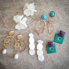 Her Tarza Uygun Yuzlerce Model Kupe Www Axesua Com Da Charm Bracelet Jewelry Bracelets
