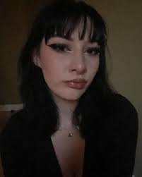 My name is Libby young, and I'm 100% commited to ETSU! I'll be majoring in  general biology in hope to switch to a focus when I get my graduates  degree. I'm from