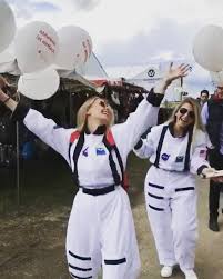 Planspiel börse · spielerisch und risikolos börsenwissen erwerben ✓börse ausprobieren ohne als „börsianer auf zeit in die welt der börse eintauchen. Abhebenisteinfach Unsere Azubis Sparkasse Tauberfranken