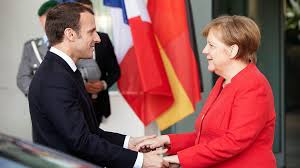 18.4.1951 die sechs gründerstaaten belgien, frankreich, italien, luxemburg die niederlande und die bundesrepublik. Deutschland Und Frankreich Schliessen Vertrag Von Aachen