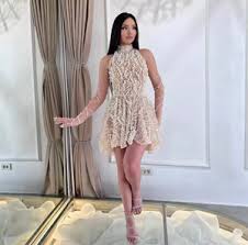 فساتين سهرة مثيرة قصيرة عارية - عصرية وأنيقة