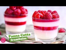 Recette Facile De Panna Cotta Aux Framboises Avec Une Jolie Presentation Pour Vos Repas D Ete En 2020 Recette Facile Verrine Facile Framboise