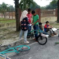 Ramai juga penduduknya bekerja di kawasan perindustrian tasek. Smk Tasek Damai Jalan Tawas Mewah 1