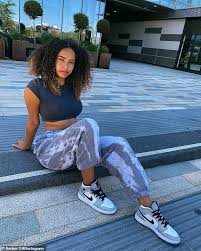 Amber currently has a modest instagram following at @amberrosegill, with just over 6,600 followers, but is likely to who are the other contestants on love island? Love Island S Amber Gill Responds To Hateful Message Form Troll Readsector