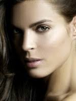 Amber Noelle's Instagram, Twitter & Facebook