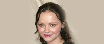 El Traje Del Muerto: Christina Ricci (actrices de febrero)