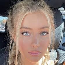 Daisy Keen's Instagram, Twitter & Facebook