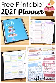 To add an icon to you can have a year at a glance calendar on one page without any additional elements. Calendars Blog Crafty Staci